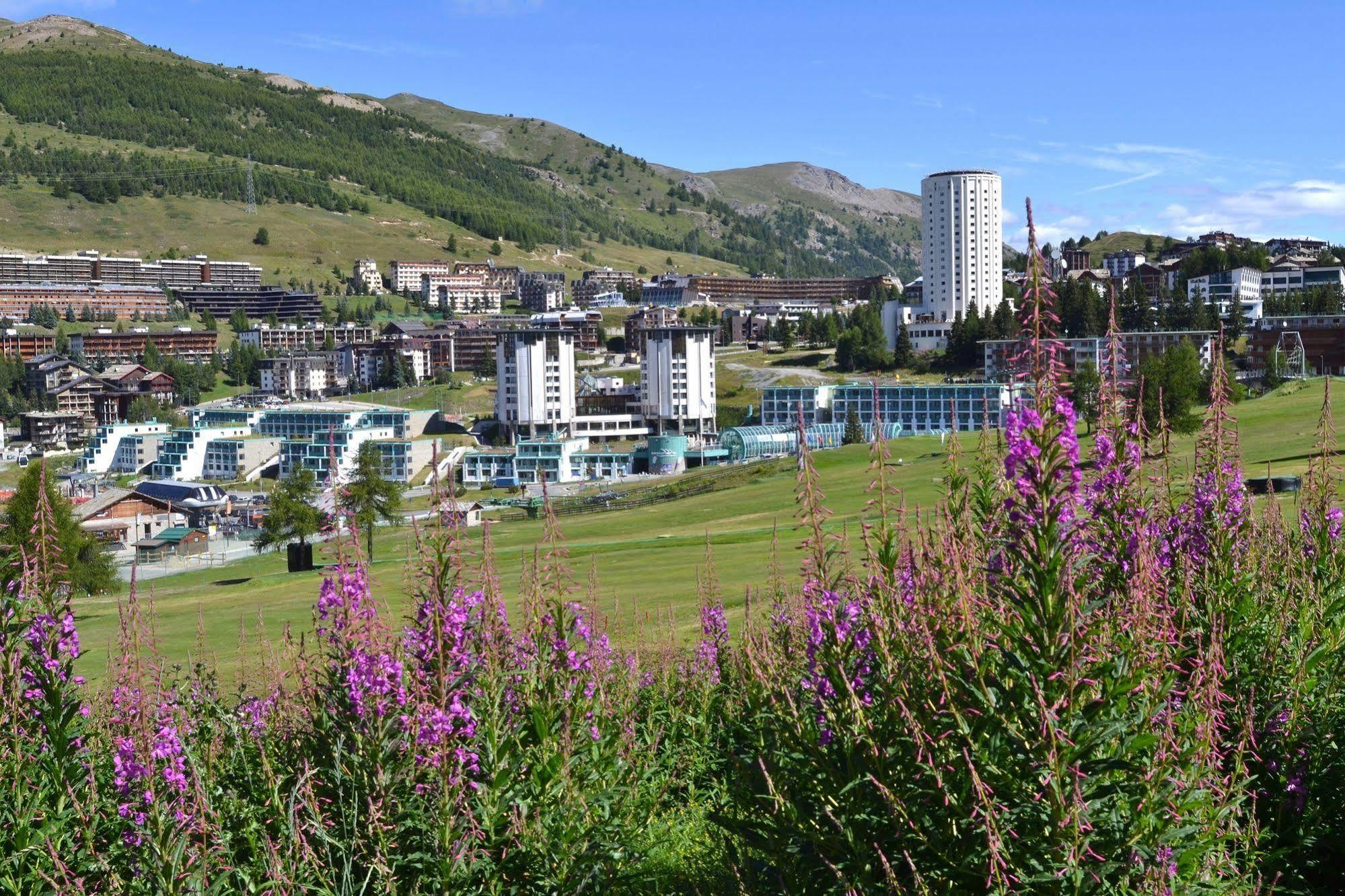 Olimpic Village Th Sestriere Apartments Dış mekan fotoğraf